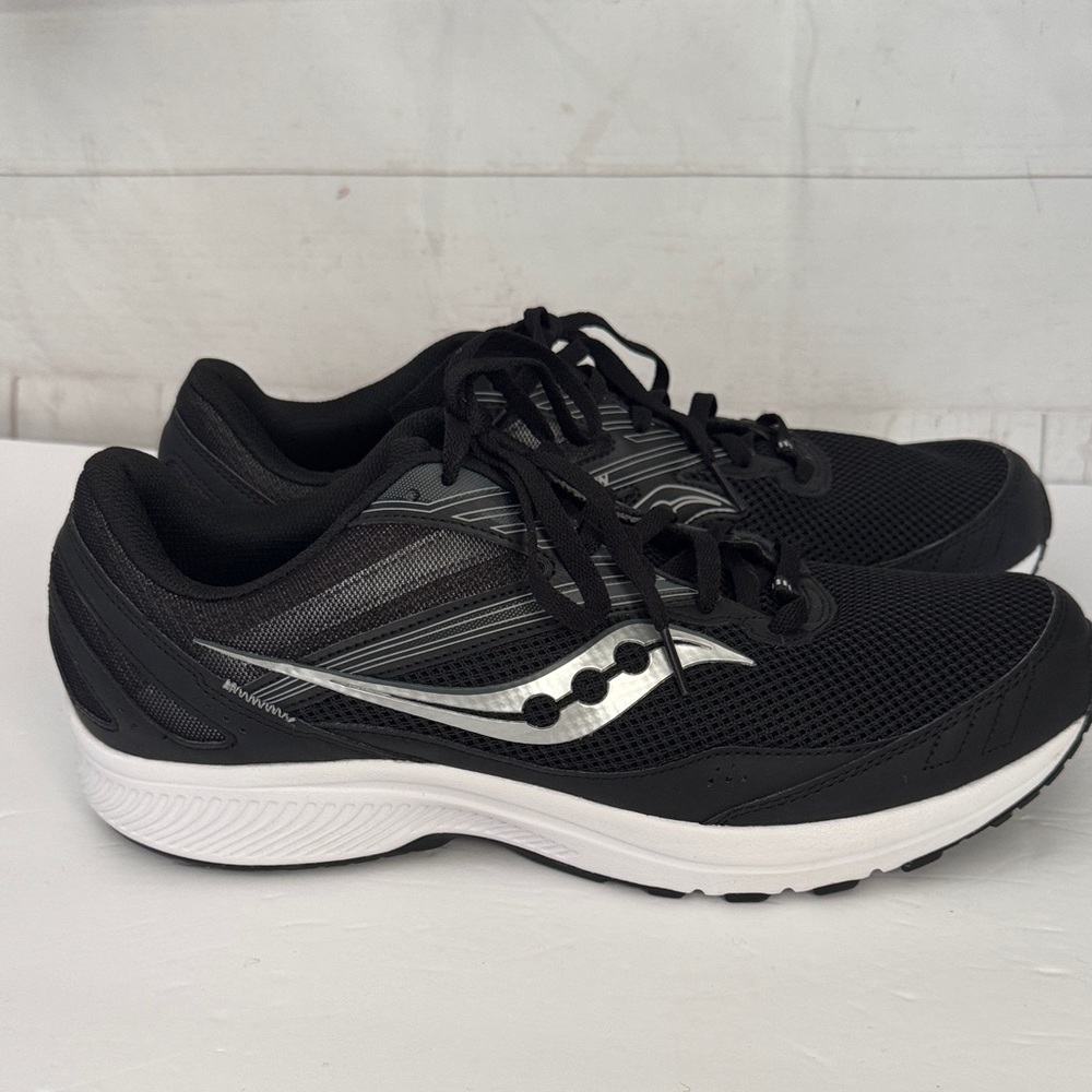 Saucony Size 13W Black & White Cohesion Athletic Shoes